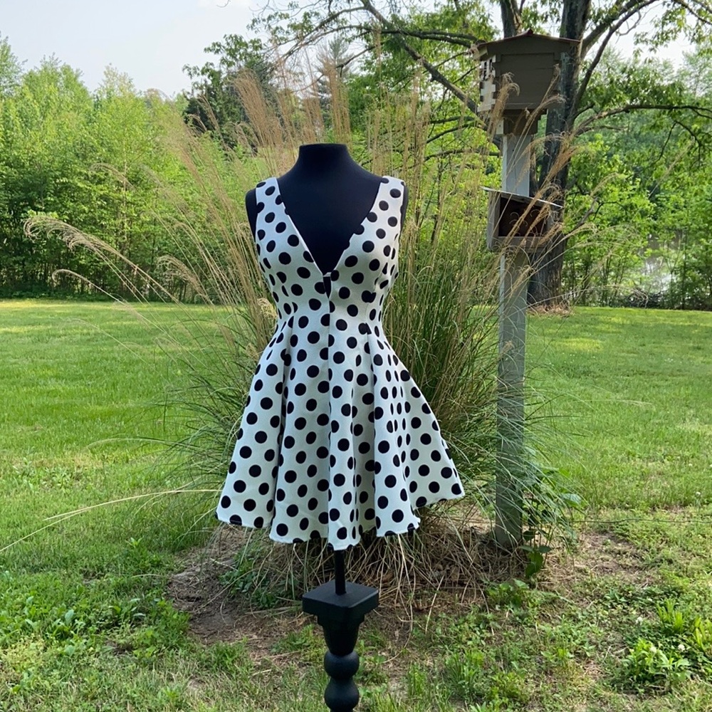 💕Hot & Delicious Polka Dot Dress Size M